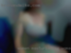 Women masturbating woman horny uncut men from Bloomington Indiana.